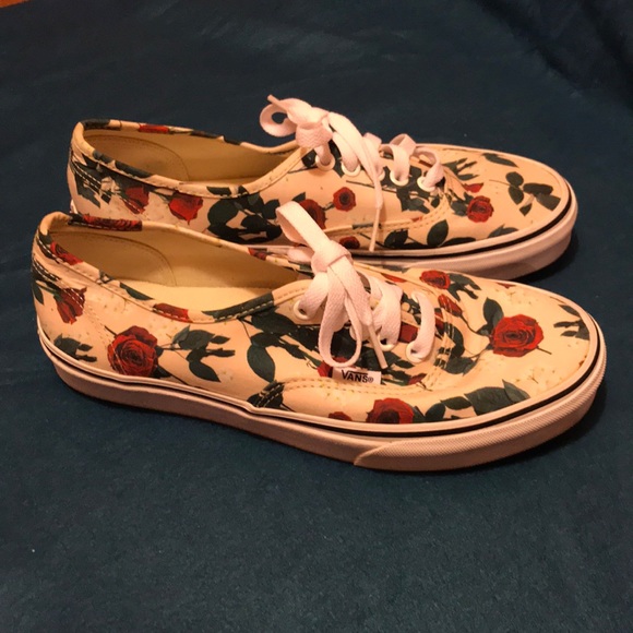 Vans Sneakers Authentic Style VN0A38EMUKO - Picture 2 of 13